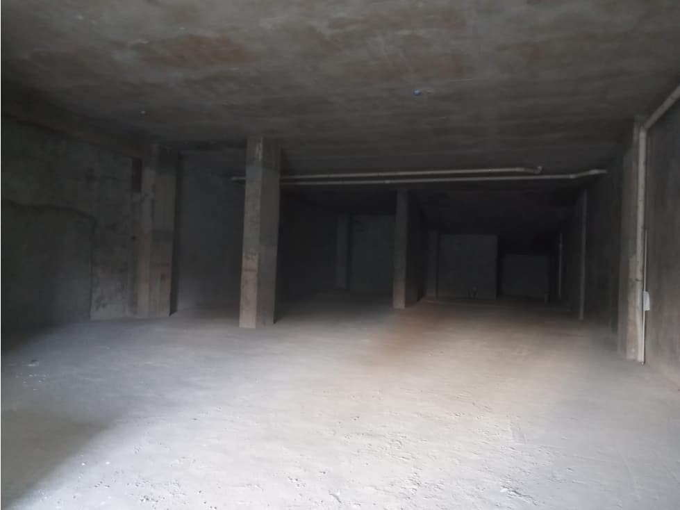 SE ALQUILA LOCAL COMERCIAL EN AVENIDA TRANSISTMICA — foto 3