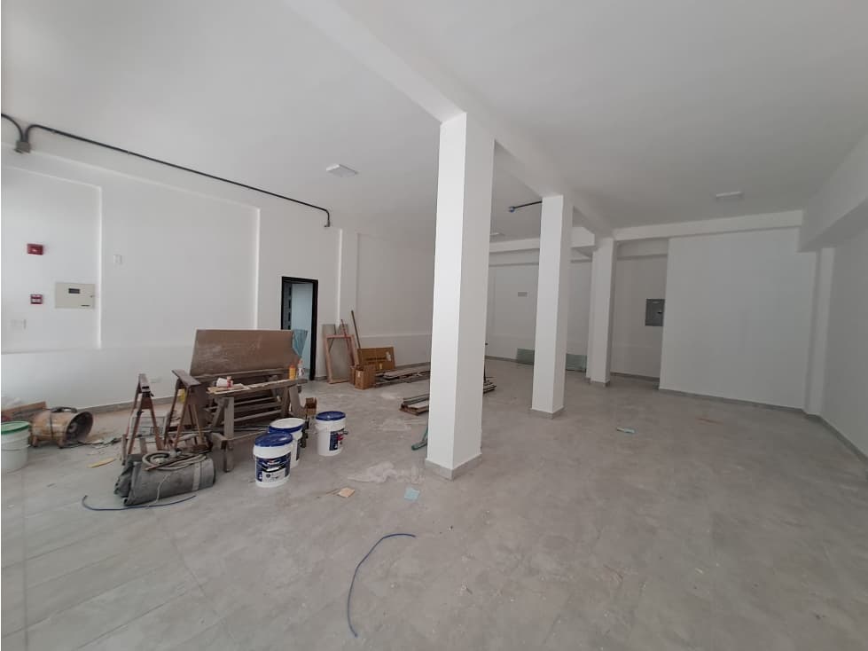 SE ALQUILA LOCAL COMERCIAL EN VIA ARGENTINA — foto 1