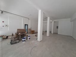 SE ALQUILA LOCAL COMERCIAL EN VIA ARGENTINA