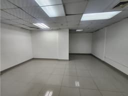 SE ALQUILA LOCAL COMERCIAL EN VIA ESPAÑA