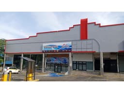 SE VENDE LOCALES COMERCIALES EN EL DORADO