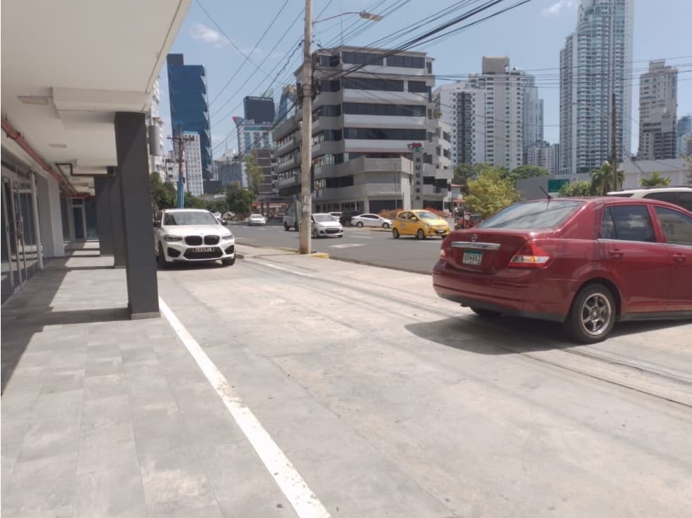 ALQUILER DE LOCAL COMERCIAL EN SIGNATURE POINT VÍA ESPAÑA — foto 3