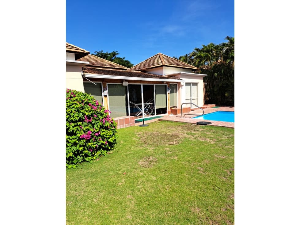 VENTA DE CASA DE PLAYA EN COSTA BLANCA — foto 1