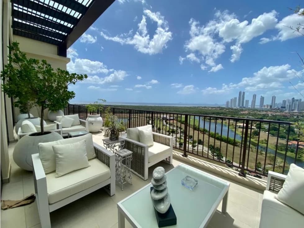 Se Vende Apto PH 2 Pisos 1,321 Mts Costa del Este USD$4,300,000,00 — foto 3
