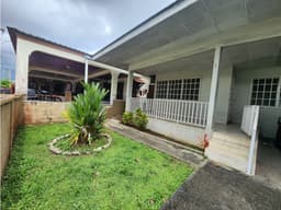 AMPLIA CASA EN VENTA CON PATIO EN ALTOS DE BETANIA