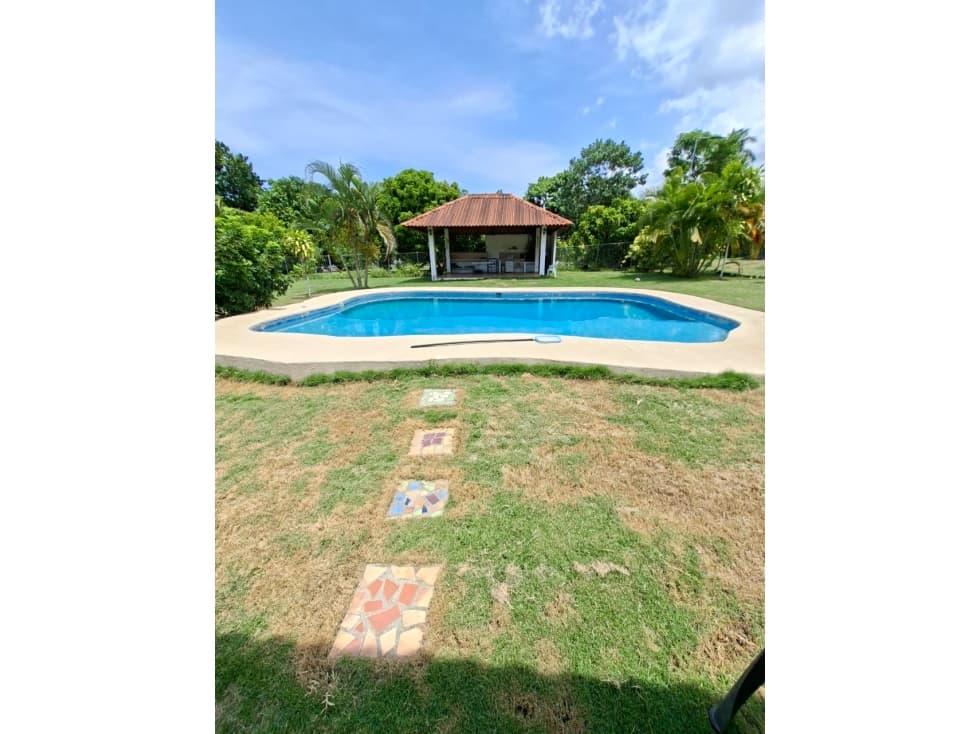 En venta propiedad con 3 cabañas en Santa Clara, Río Hato — foto 2