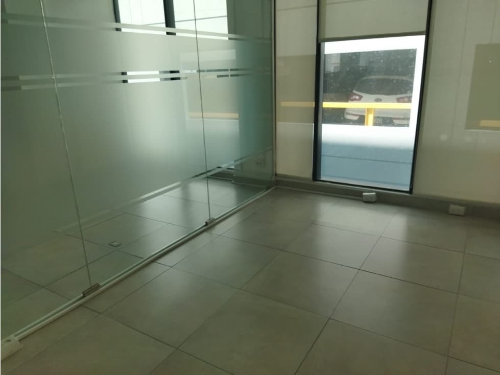 Se Alquila Oficina en Obarrio — foto 6