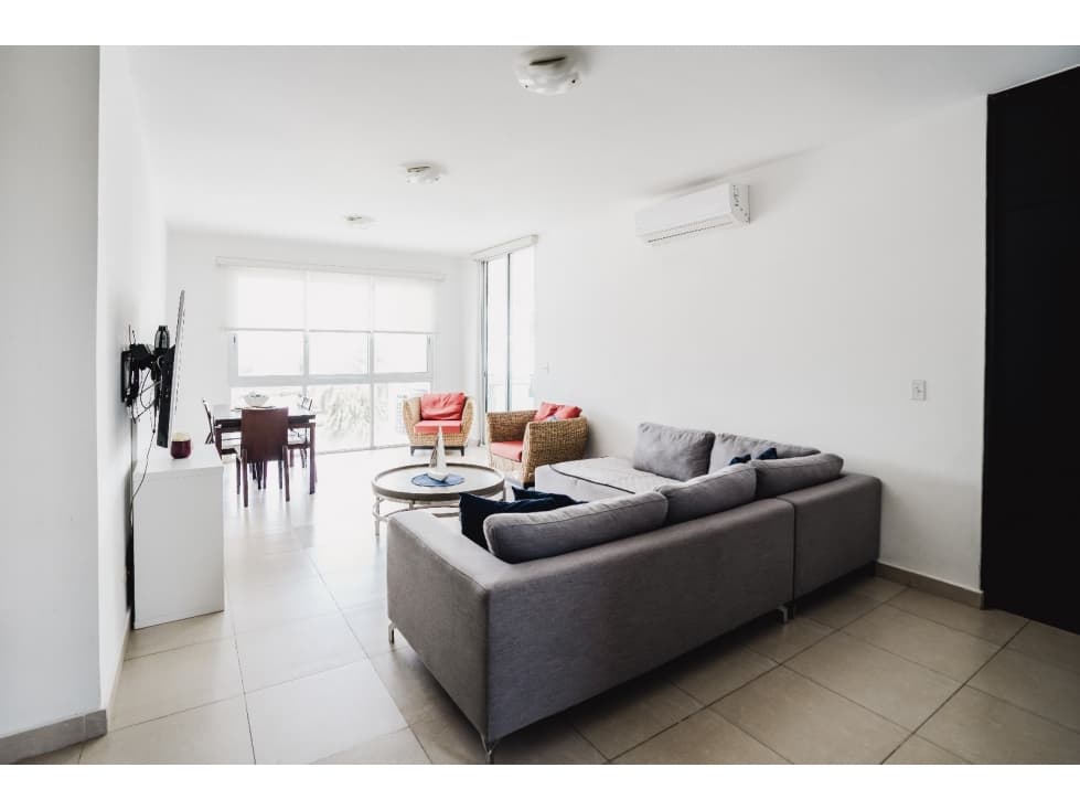 VENTA DE APARTAMENTO AMOBLADO EN PLAYA BLANCA — foto 1