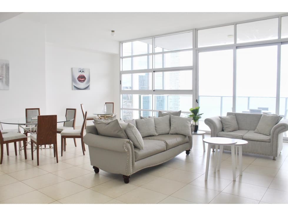 SE ALQUILA APARTAMENTO EN AVENIDA BALBOA — foto 1