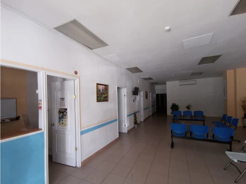 ALQUILER DE LOCAL COMERCIAL EN TUMBA MUERTO — foto 2