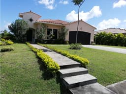En venta Casa de Playa en Hacienda Pacífica, San Carlos