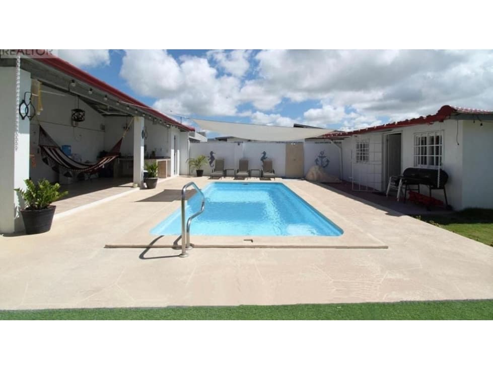 VENTA DE CASA DE PLAYA EN COSTA ESMERALDA — foto 6