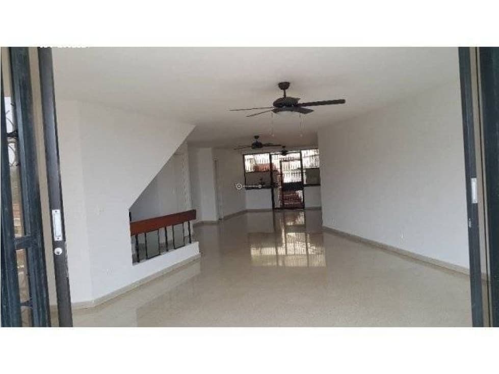 SE ALQUILA CASA EN DOS MARES 4 RECAMARAS $ 1600 — foto 2