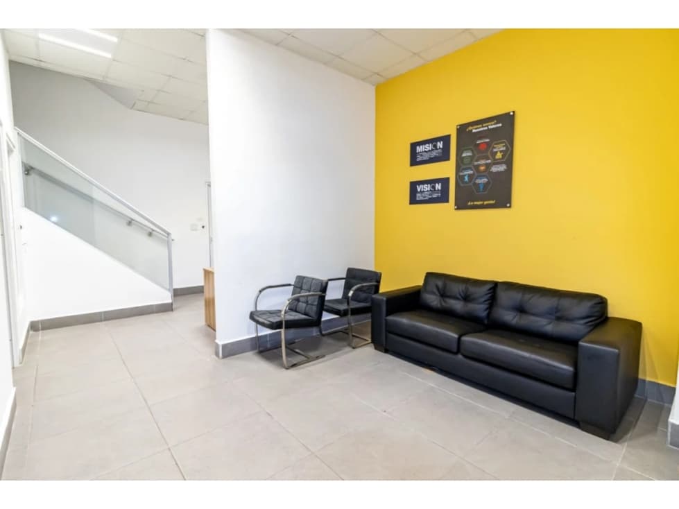 Se Alquila Oficina con Bodega Obarrio Cl 50 1.014 Mts USD5,900,oo — foto 1