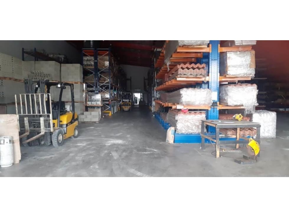 Se Alquila Galera en la Siesta 1500mt2 >>$5 x mt2<< — foto 2