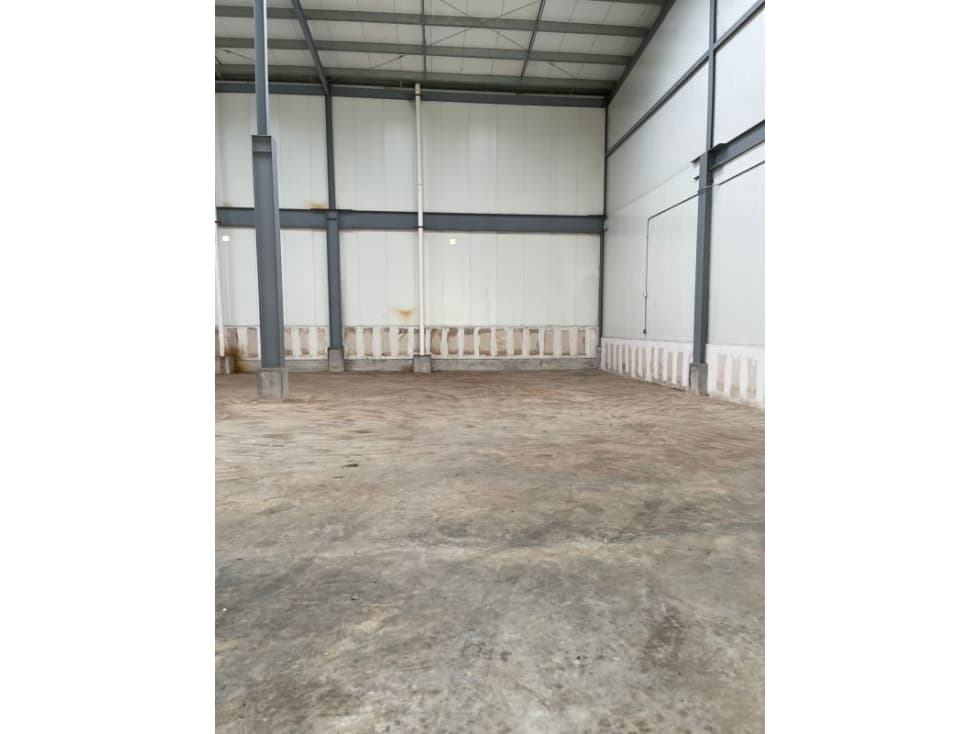 Se Alquila Galera sobre Vía Tocumen 500mt2 >>$8 x mt2<< — foto 1