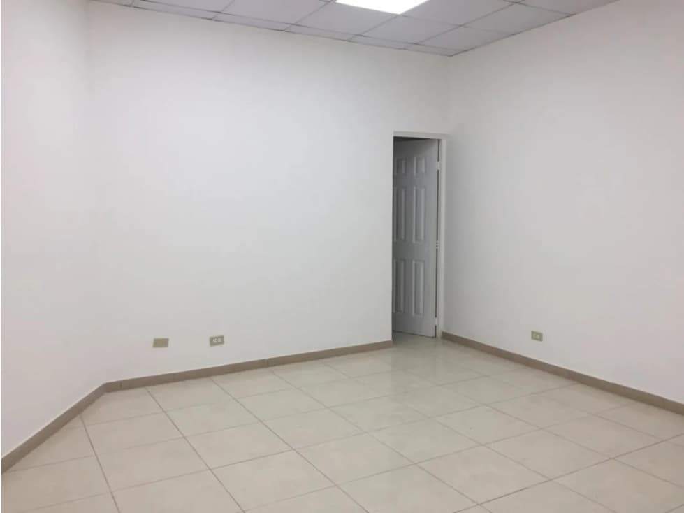 Se Alquila Local 106.88 Mts Albrook USD$1,213,oo+Itbms 11 — foto 2