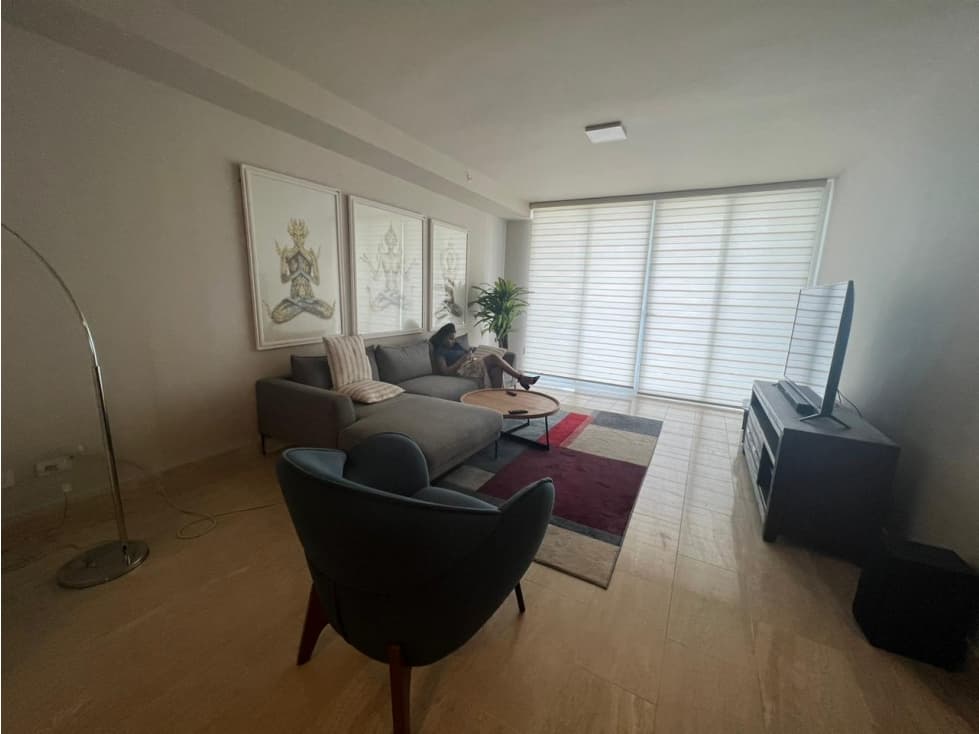 Se Alquila Apartamento 220 Mts Amoblado Costa del este $3,500,oo — foto 2