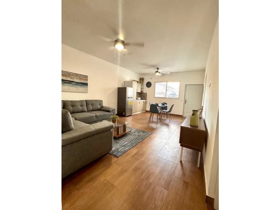 Se Alquilan 2 Aptos 90 Mts Amoblados Parque Lefevre usd$775,oo — foto 4
