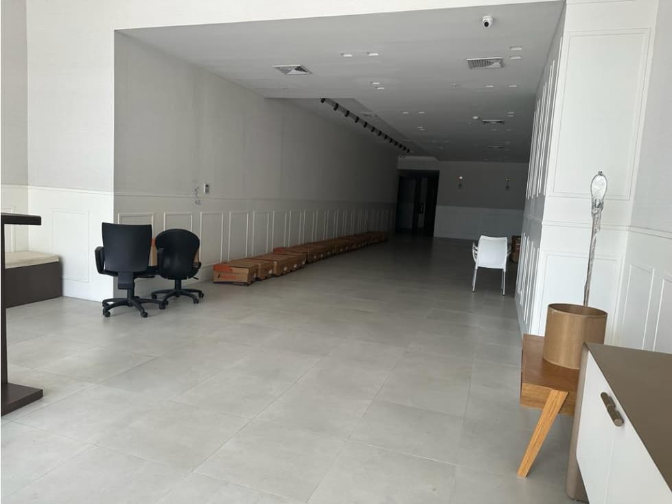 Se Alquila Local 398 Mts Via España Parque Lefevre usd$4,500,oo+itbms — foto 2