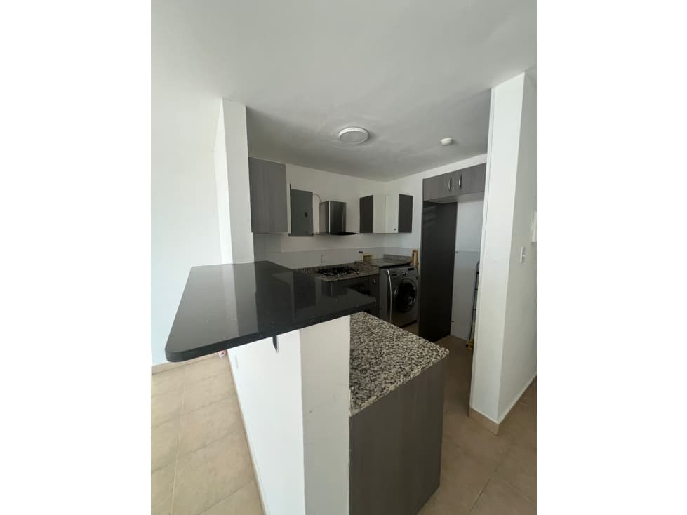 SE VENDE HERMOSO APARTAMENTO EN CARRASQUILLA — foto 3