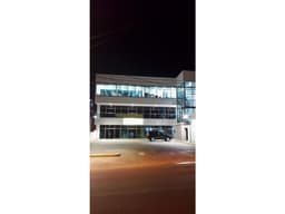 Local con excelente ubicación y visibilidad - Bella Vista - 200 mt2