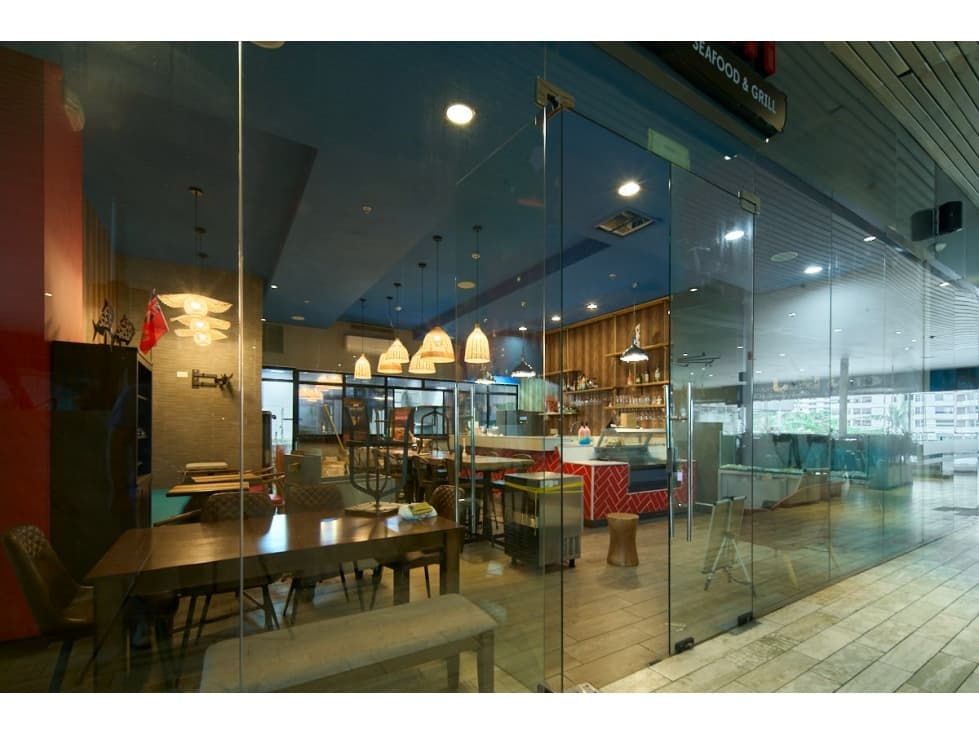 SE ALQUILA LOCAL COMERCIAL EN AVENIDA BALBOA — foto 2