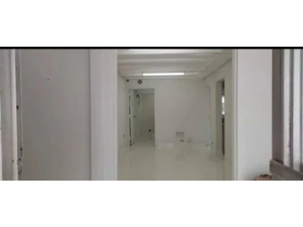 VENDO LOCAL COMERCIAL EN TUMBA MUERTO — foto 4
