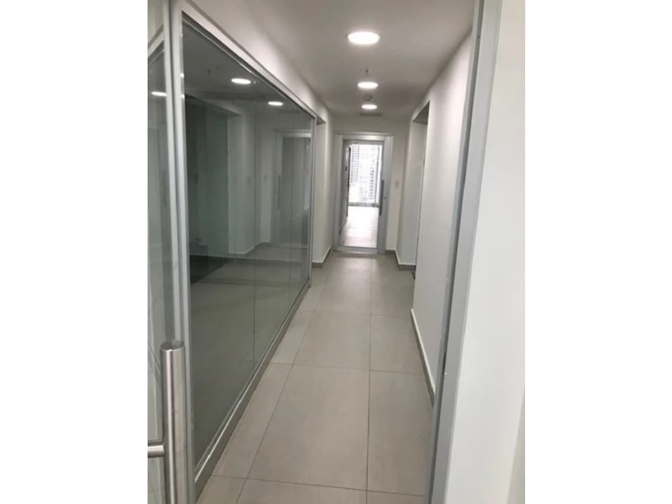 Se Alquila Oficina Central En Obarrio 268 Mts $3.800.00 — foto 5