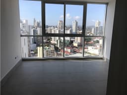 Alquilo extraordinario apartamento en Obarrio corazón de la ciudad