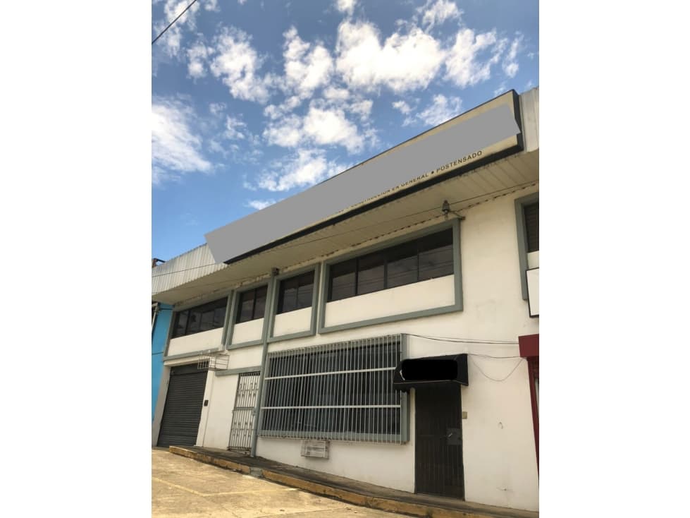 Venta edificio en Miraflores - Oficinas, bodega, y Parqueo de camiones — foto 1