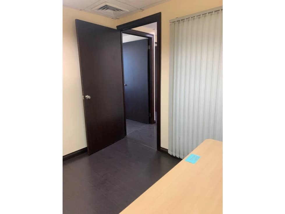 ALQUILO OFICINA AMUEBLADA 60 MTS 2 -MARBELLA- $900 — foto 6