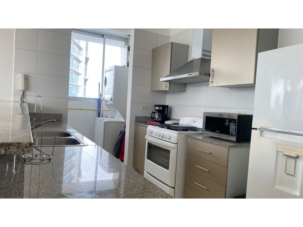 ALQUILER APARTAMENTO AMOBLADO EN AV. BALBOA — foto 4