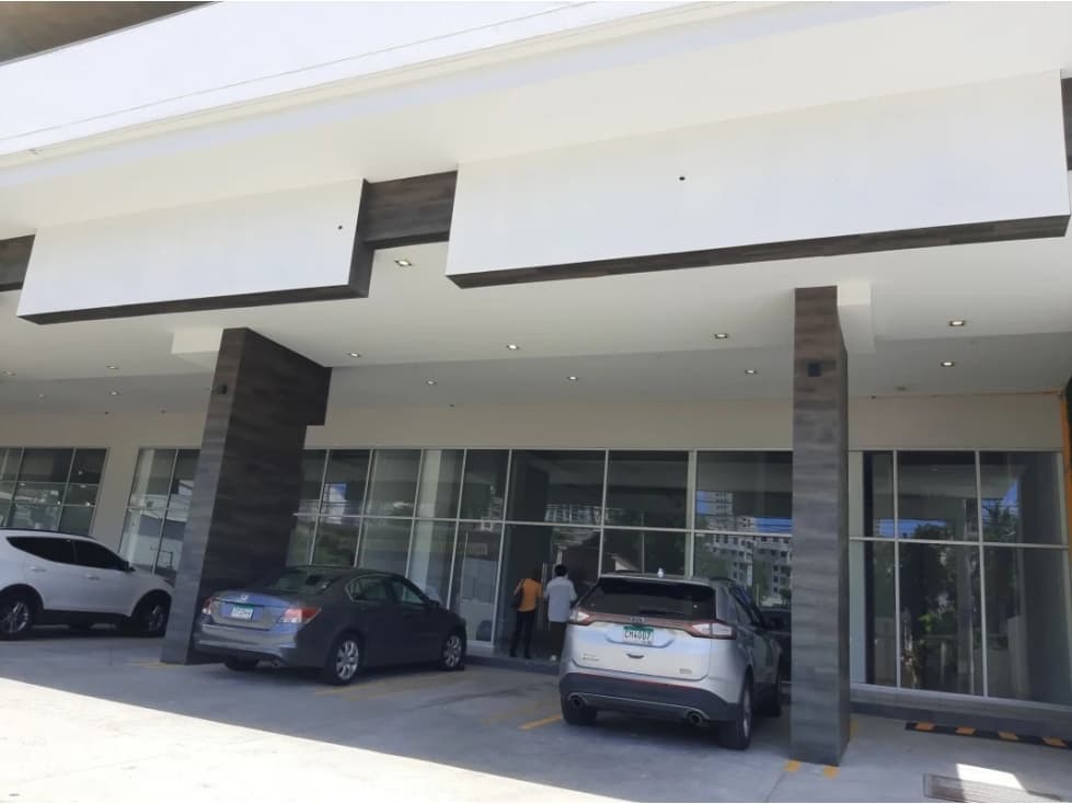 VENDO LOCAL COMERCIAL EN PARQUE LEFEVRE — foto 5