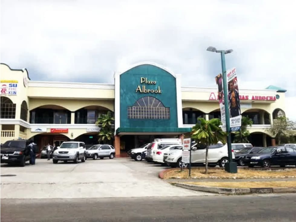 ALQUILO LOCAL COMERCIAL EN ALBROOK — foto 4