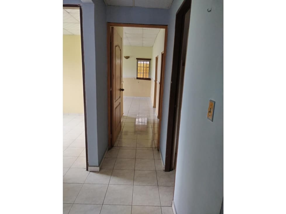 VENTA DE CASA EN LAS CUMBRES — foto 3