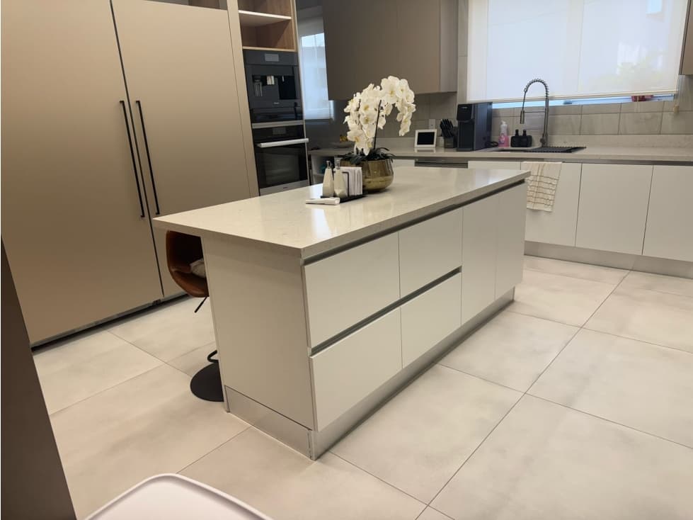 ¡Â¡ALQUILO O VENDO!! Moderna CASA en SANTA MARIA — foto 3