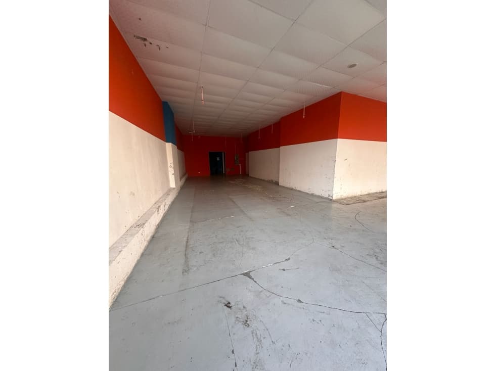 SE ALQUILA LOCAL COMERCIAL EN VIA ESPAÑA — foto 4