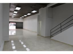 SE ALQUILA LOCAL COMERCIAL EN CALIDONIA