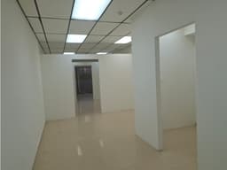 Se alquila Local de 52 m2 en Plaza Aventura, Ricardo J. Alfaro.