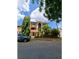 Casa en Venta en Urbanización Herbruger, Bella Vista