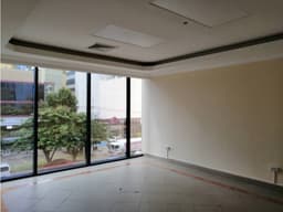 Se Alquila Excelente Oficina136 Mts Obarrio USD$1.637.04