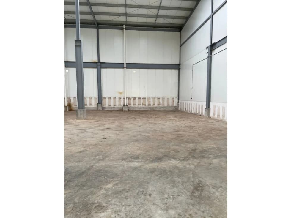 Se Alquila Espectacular Bodega 500 Mts via Tocumen $4.000.oo+Itbm — foto 3
