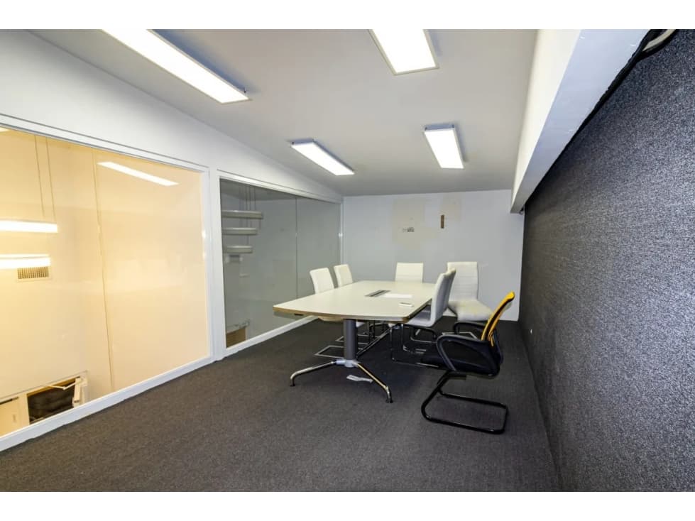 Se Alquila Oficina con Bodega Obarrio Cl 50 1.014 Mts USD5,900,oo — foto 4