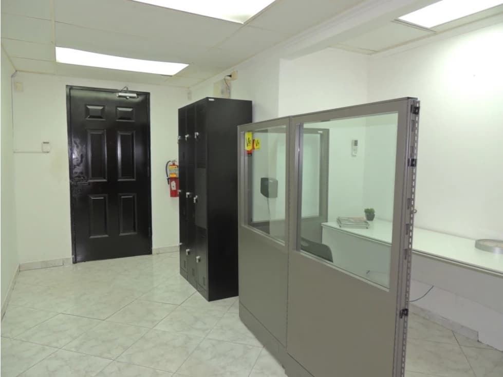 Se Vende Oficina Amoblada 600 Mts Obarrio USD$650.000.00 — foto 4