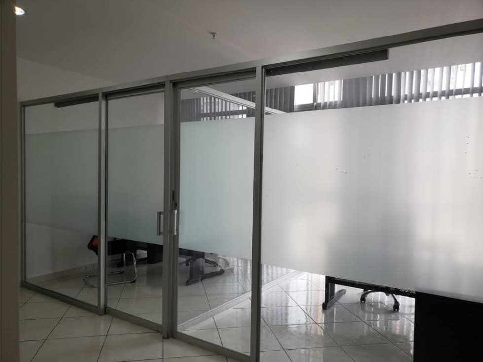 SE ALQUILA OFICINA AMOBLADA EN BELLA VISTA $900 — foto 5