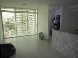 SE VENDE APARTAMENTO EN CARRASQUILLA