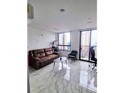 Alquilo espectacular apartamento amoblado en cll 50