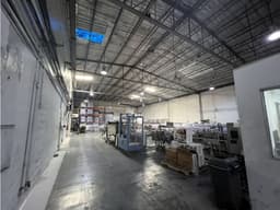 Alquilo Extraordinaria bodega en Milla 8 3500m2