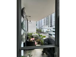SE VENDE AMPLIO APARTAMENTO- MARBELLA- $390,000